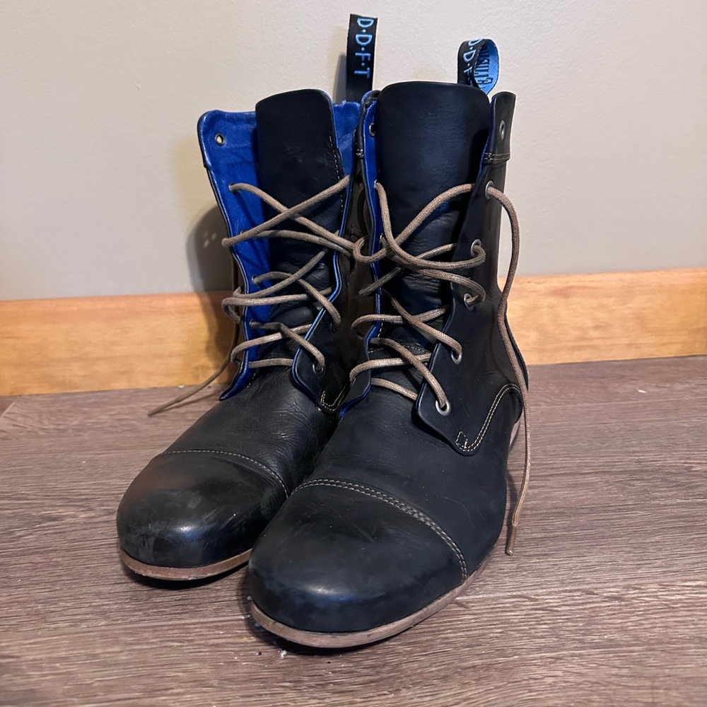 Fluevog BBC radio M8 W9.5